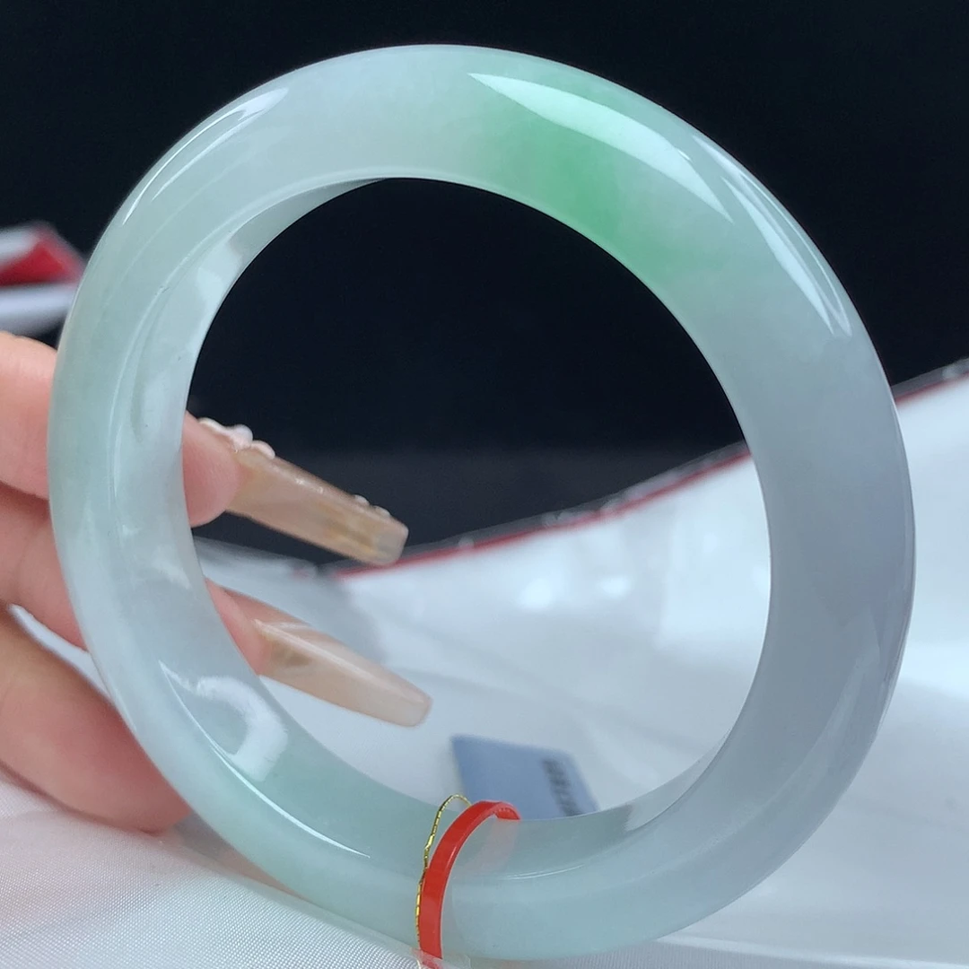 翡翠手镯未镶嵌55圈0158