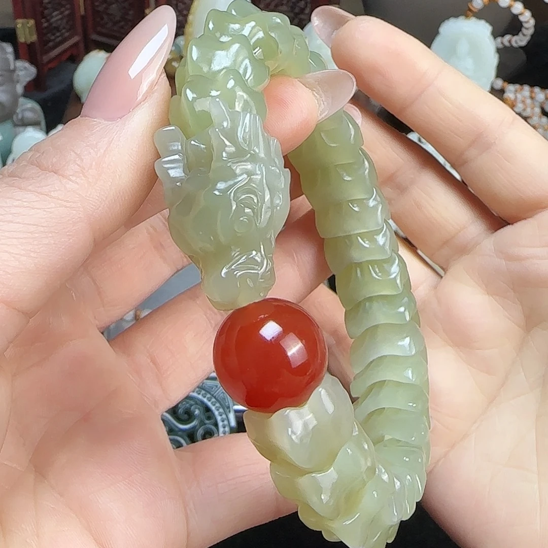 和田玉足银镶嵌颈饰