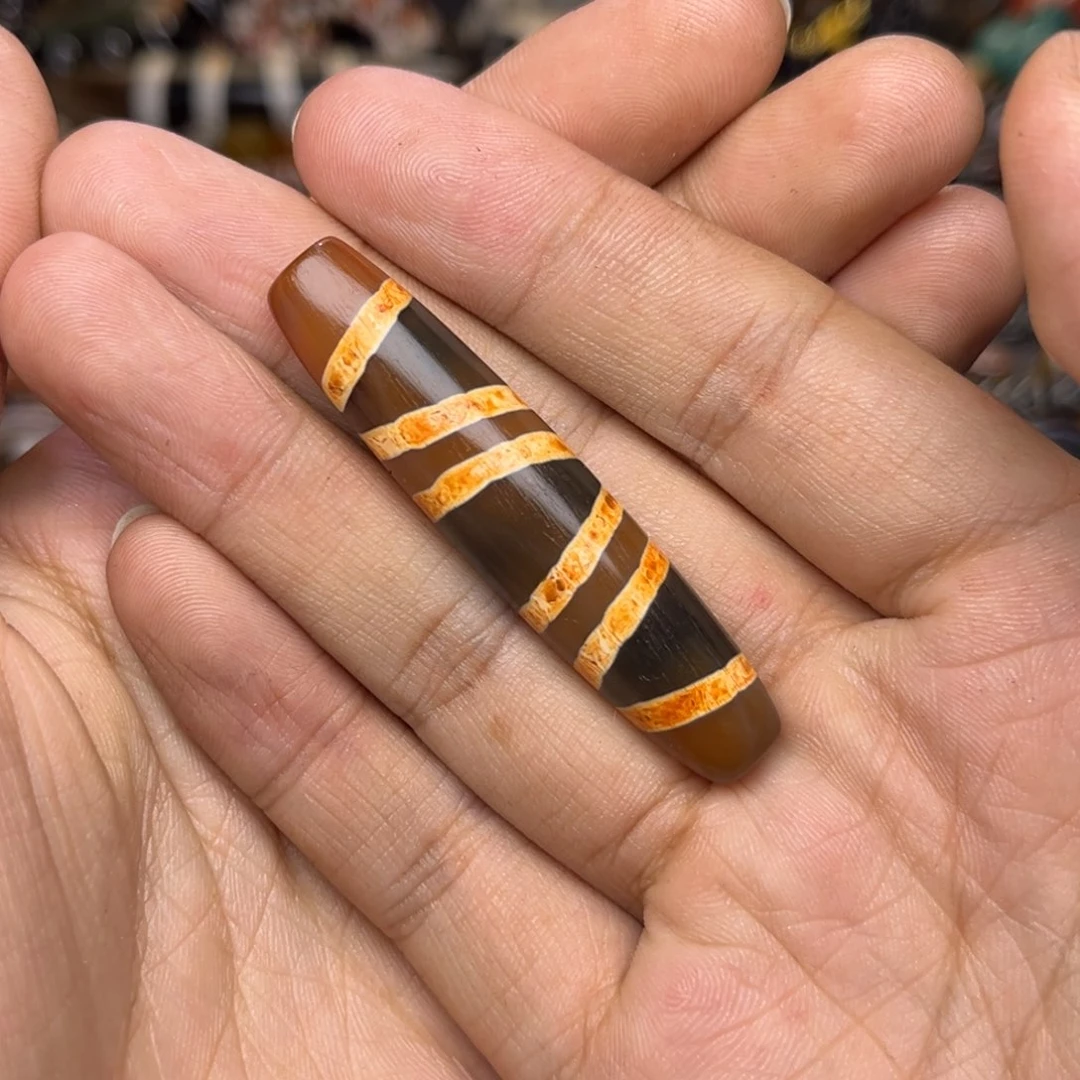 未镶嵌单珠玛瑙/玉髓何**。