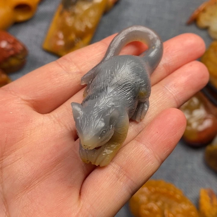 石英质玉（黄龙玉）合金颈饰