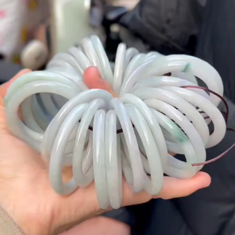 天然缅甸A翡翠儿童手镯圈口41到47圈口女宝玉手镯天然。