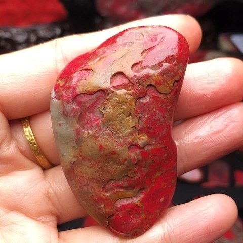 昌化鸡血石昌化鸡血石原石挂件