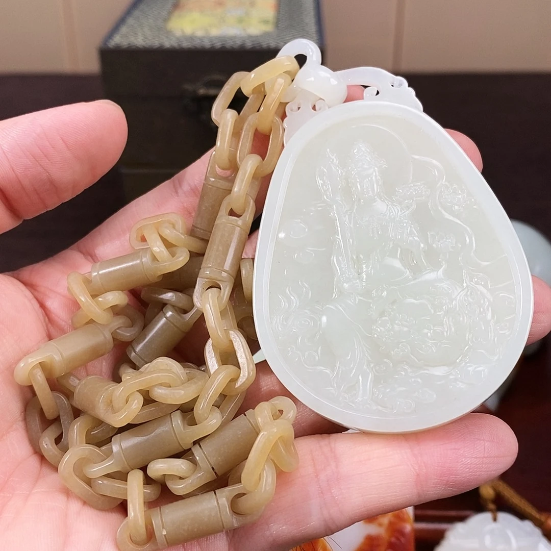 和田玉未镶嵌颈饰