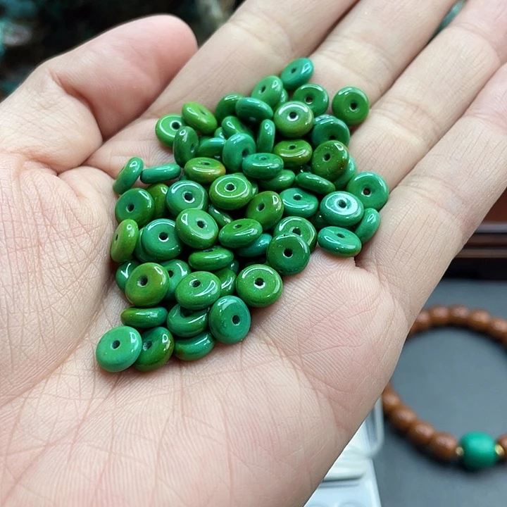 湖北十堰矿区圆珠老型链子配饰