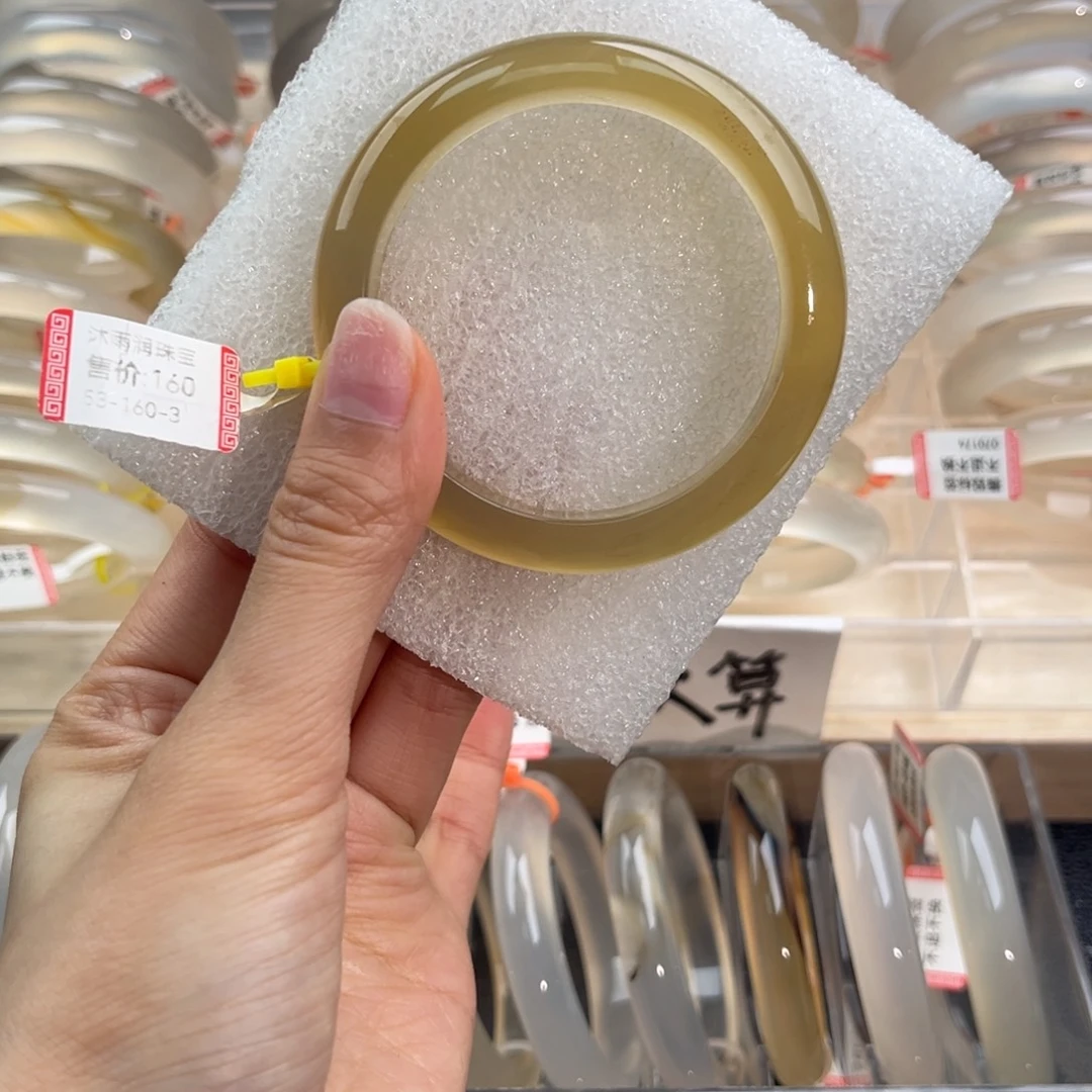 玛瑙/玉髓未镶嵌手镯