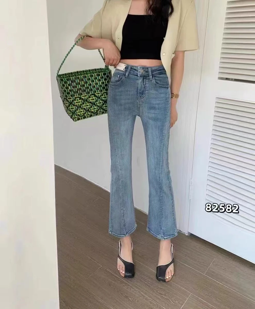 66129-女神微喇裤-2025春夏新款牛仔裤女高腰显瘦开叉九分喇叭裤