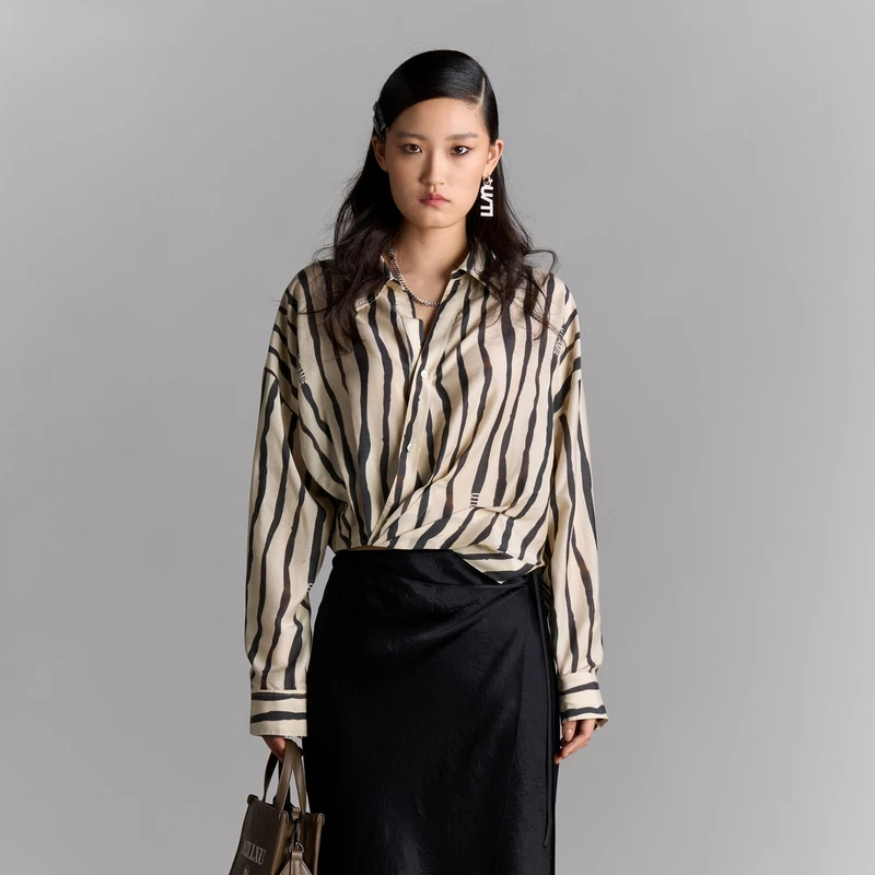 UTI衬衫UK212102399