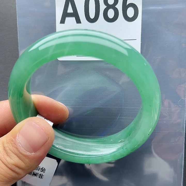 石英质玉未镶嵌手镯58.6-086