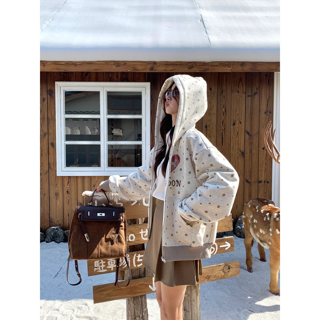 美式复古卡通小狗爱心压珠正肩长袖连帽卫衣女秋冬宽松开衫外套潮