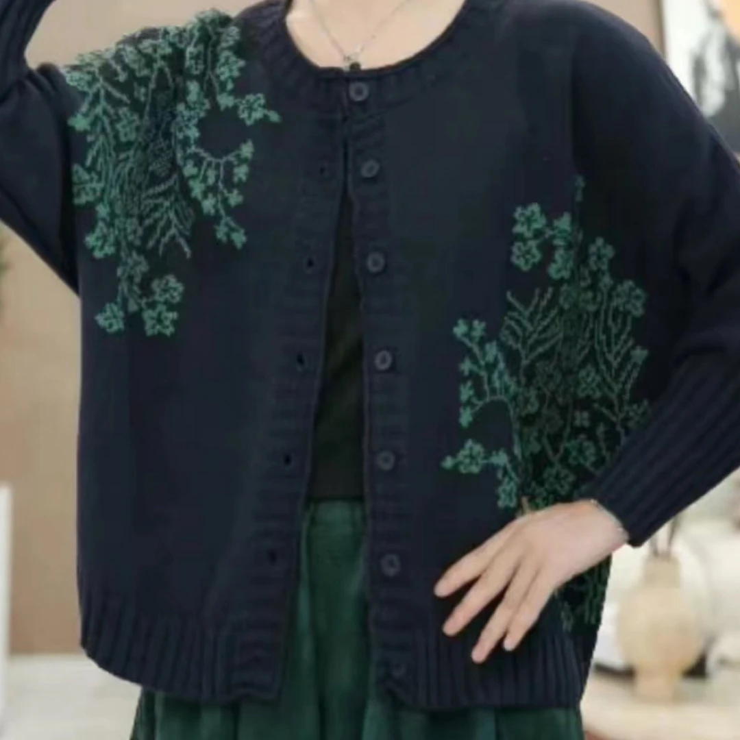 秋季新款洋气减龄圆领针织棉线开衫女织花长袖针织开衫气质外套