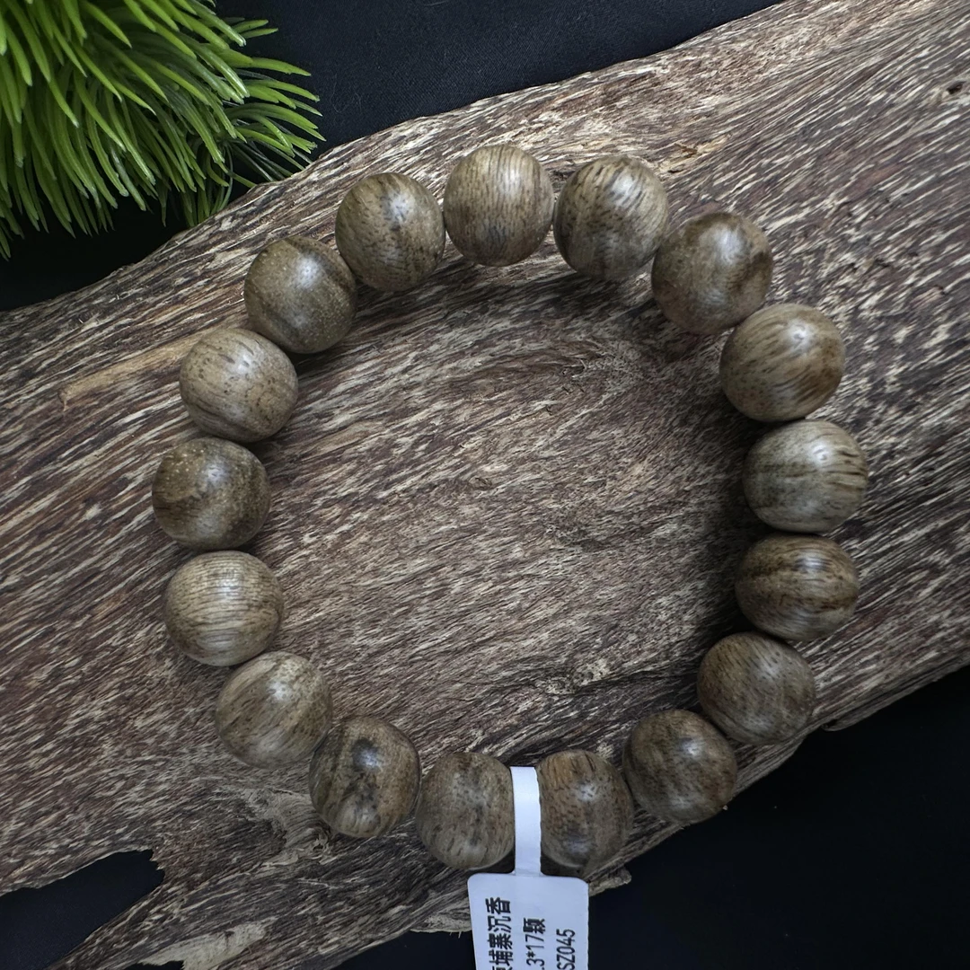 沉香柬埔寨沉香13mm圆珠手串 多样性发其一