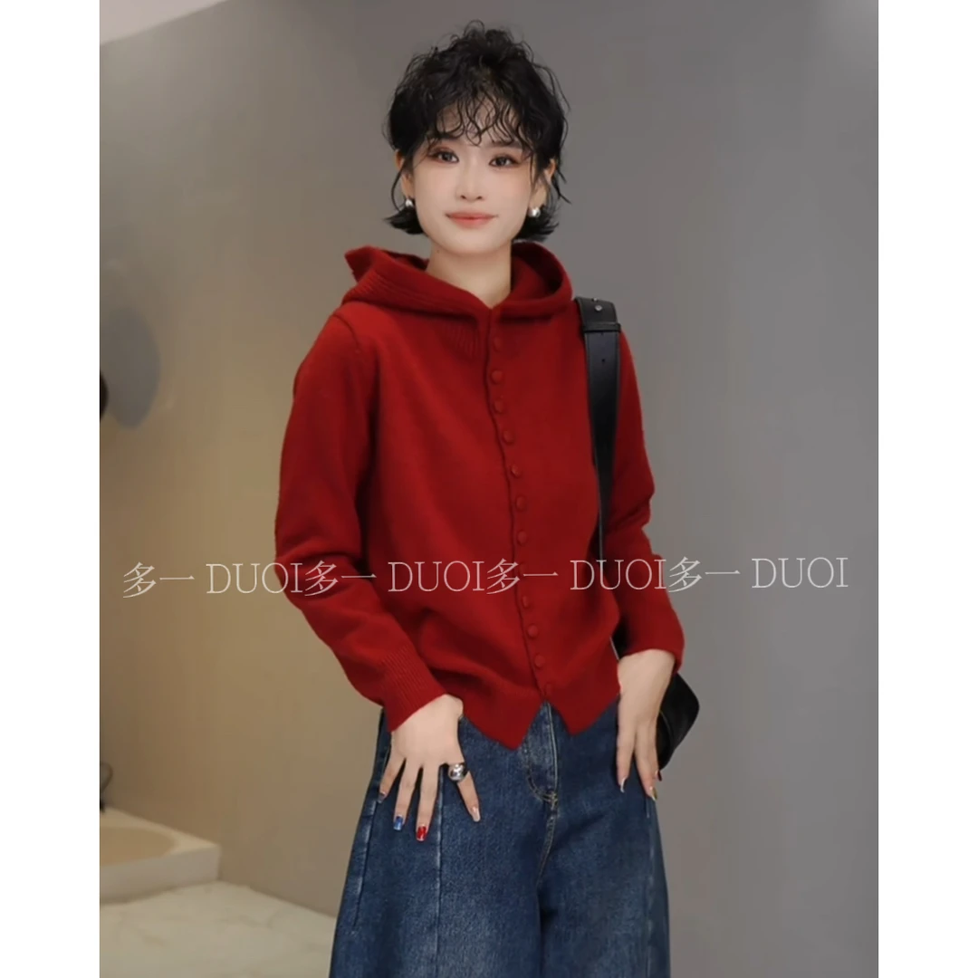 多一“叙时”2025秋冬新款复古纯色连帽单排扣时尚简约长袖毛衣
