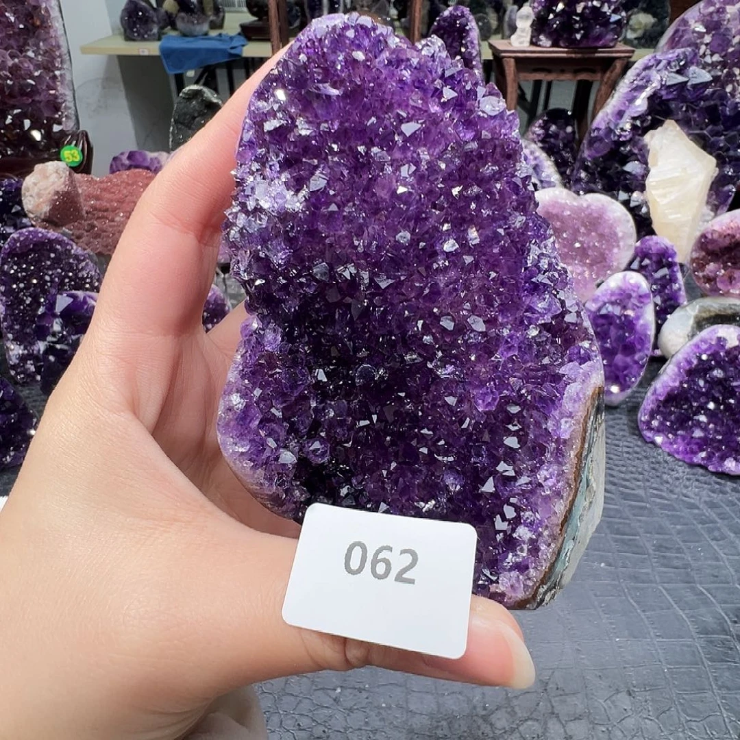 紫晶未镶嵌珠宝半成品