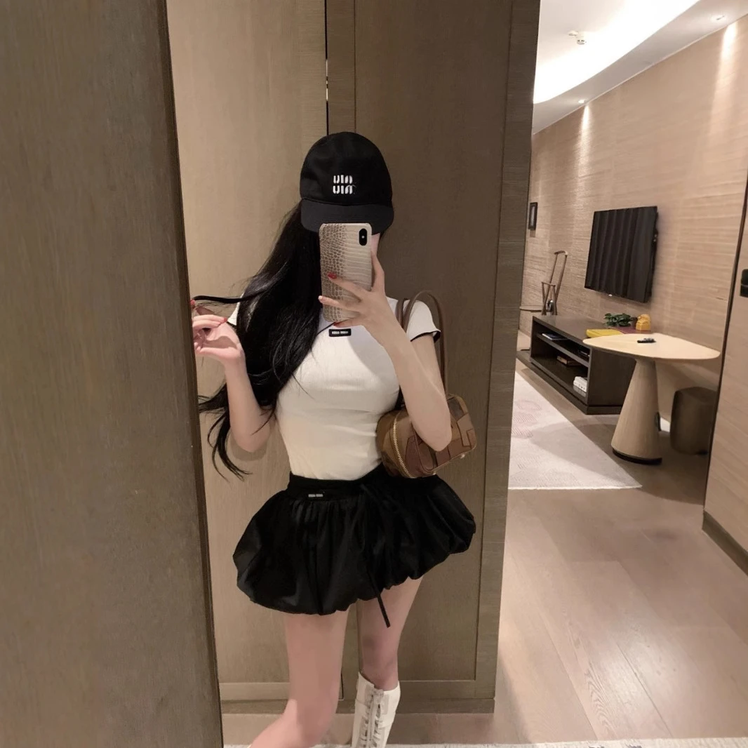 新款女士百搭显瘦性感上衣女款鱼骨上衣夏季气质高级时尚黑色纯欲