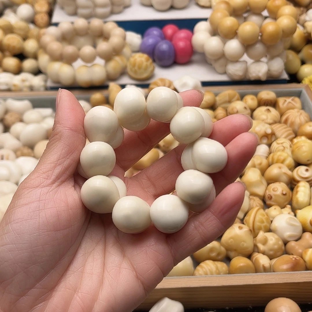 吊坠菩提根/象牙果