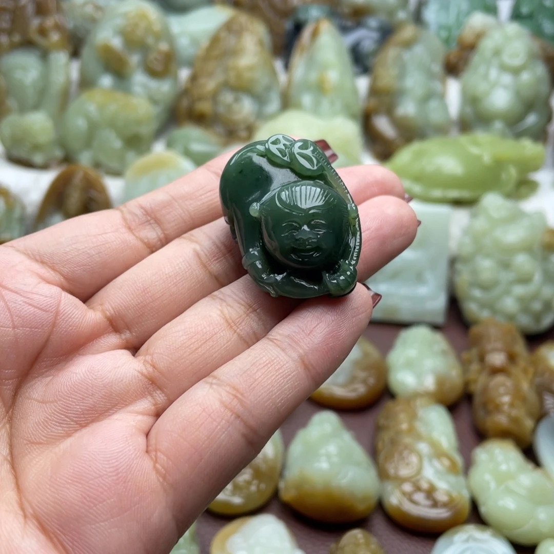 和田玉未镶嵌颈饰