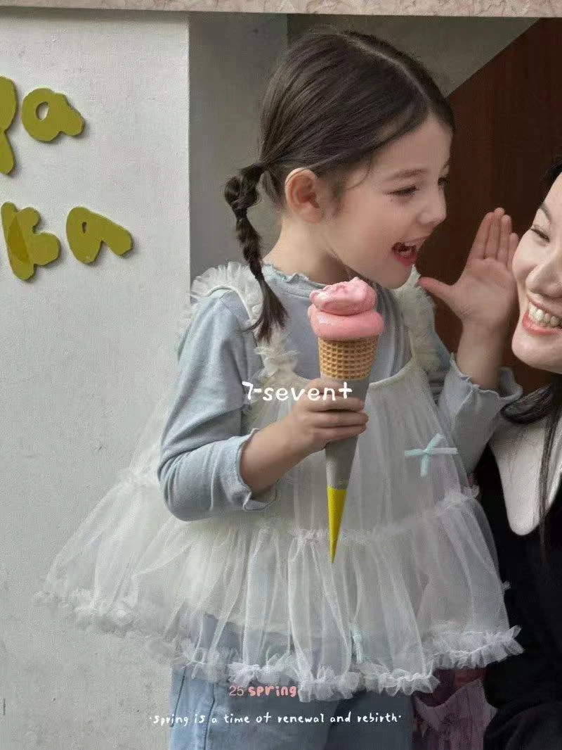 预售韩版女宝可爱外套公主宝宝娃娃领