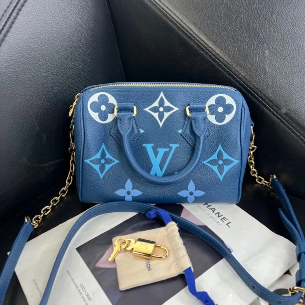 95新 LouisVuitton/路易威登 捐金沉珠/渐变蓝speedy20单肩