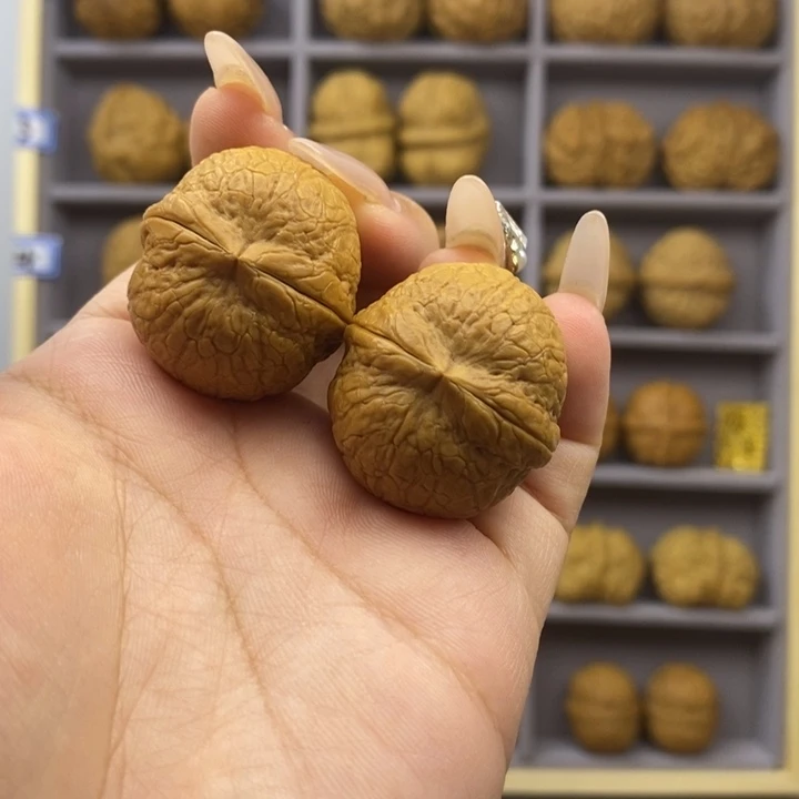 文玩核桃吊坠31—2