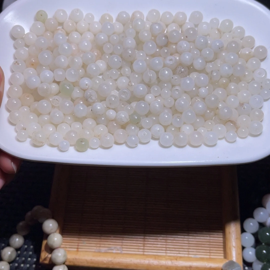 未镶嵌和田玉（糖玉）车挂