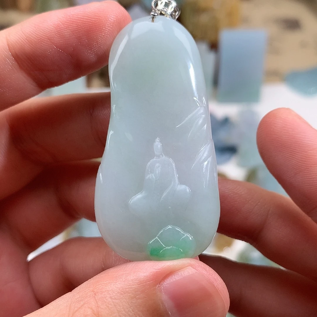 定制翡翠未镶嵌挂件