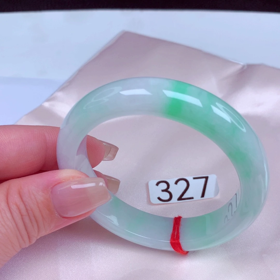 翡翠未镶嵌手镯手镯