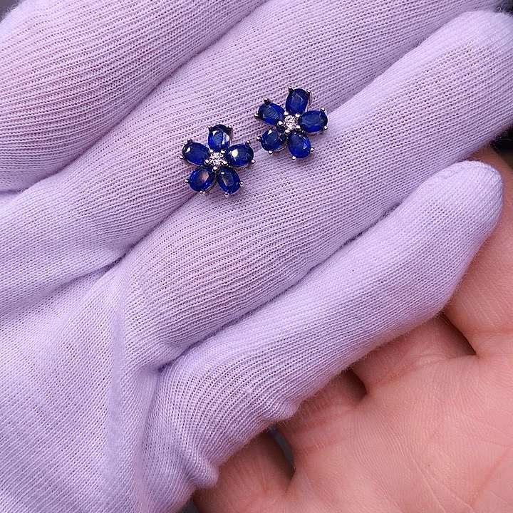 银S925镶嵌蓝宝石耳饰