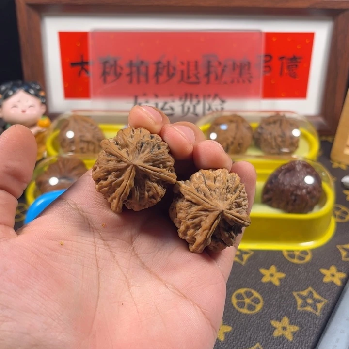文玩核桃吊坠文玩核桃