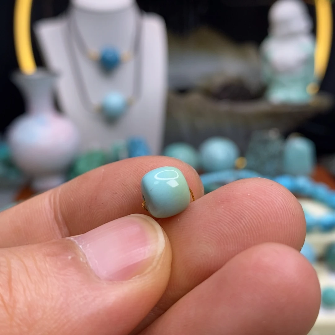 绿松石未镶嵌珠宝奇石8.6×7.8