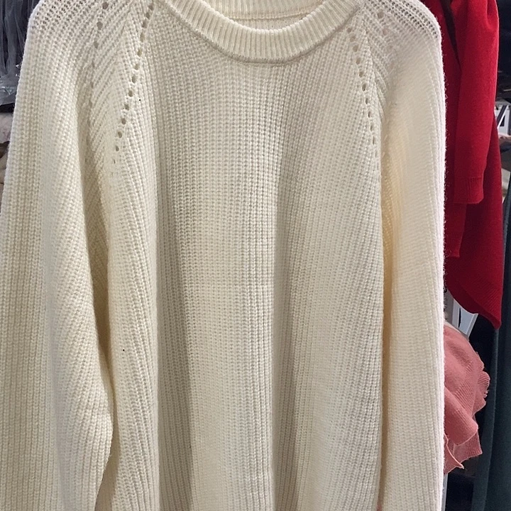 元宝针圆领白色纯羊毛