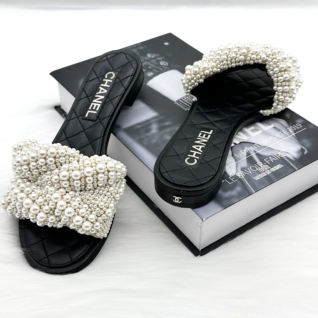 95新 Chanel/香奈儿 深海珍珠双c平底拖鞋 37码 公价8k x379