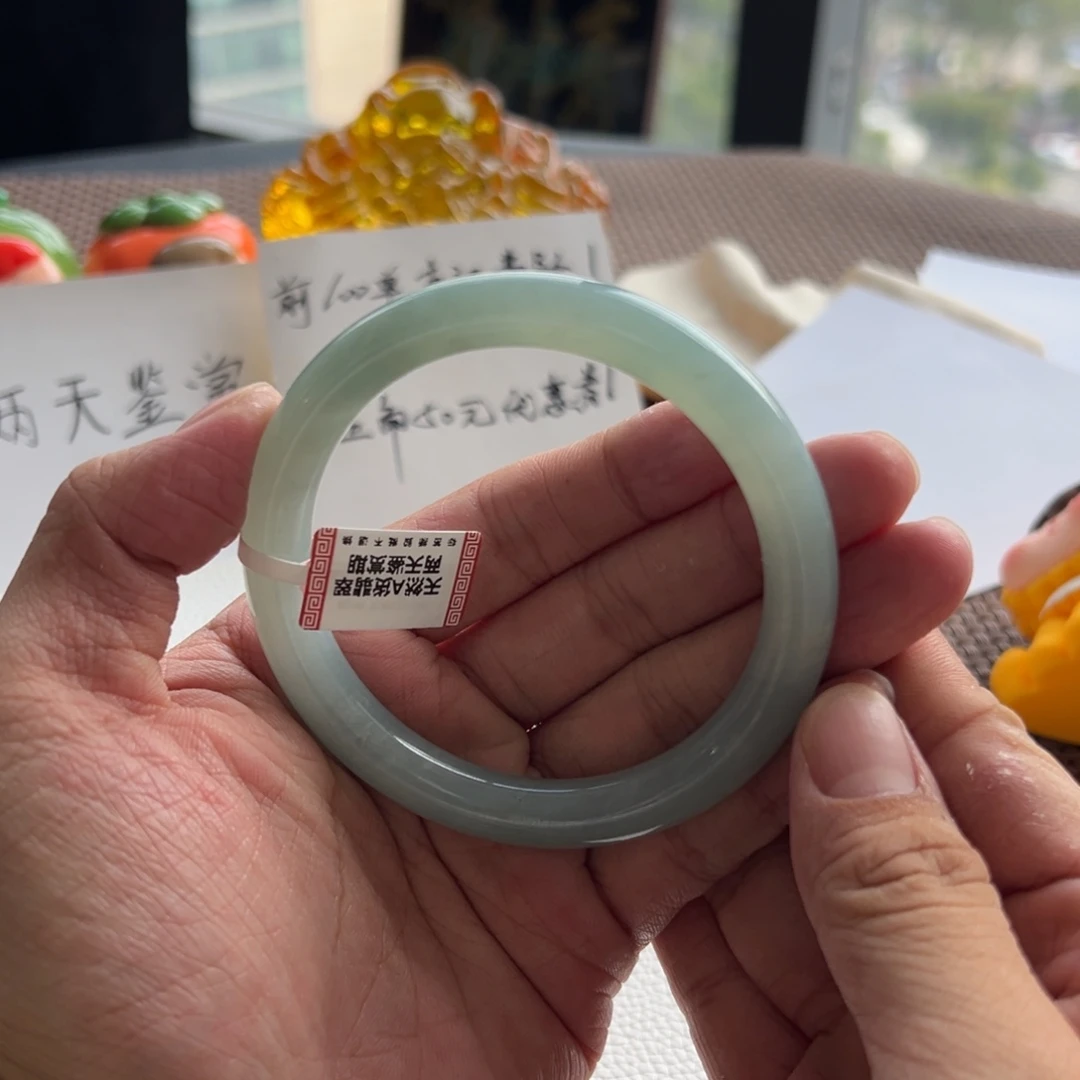 翡翠未镶嵌手镯1号61