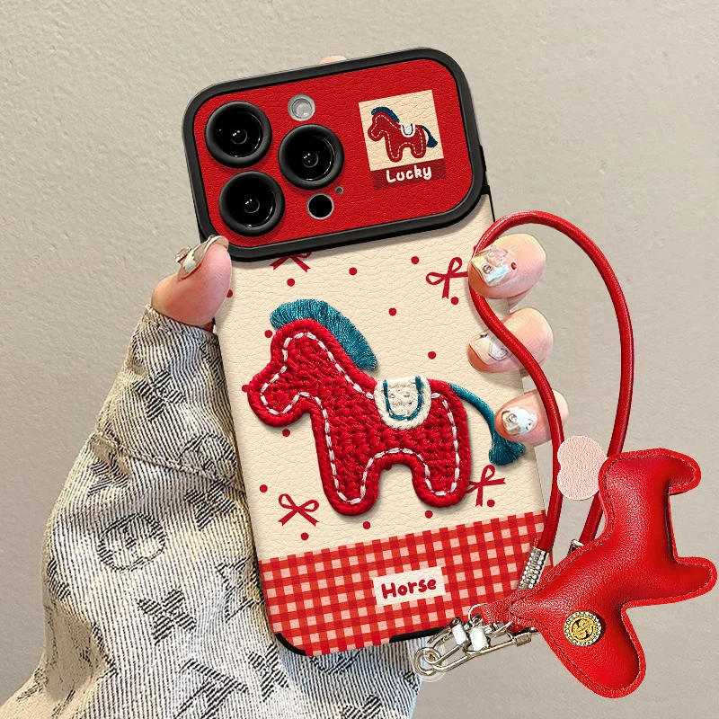 刺绣小马挂绳适用17新年手机壳iphone15promax羊皮16硅胶14女