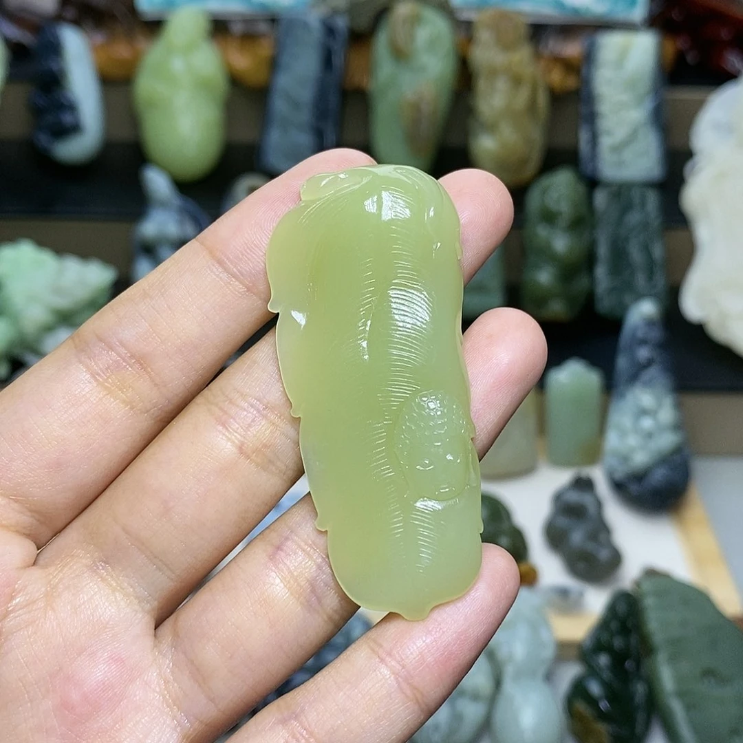 【闪购商品】颈饰未镶嵌和田玉超***人