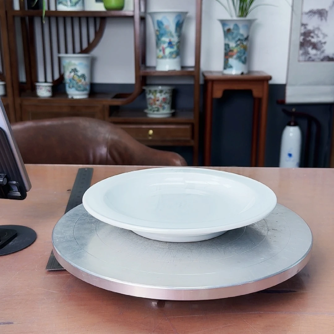 飘***白色陶瓷底托微瑕