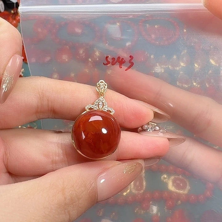南红玛瑙银S925镶嵌吊坠