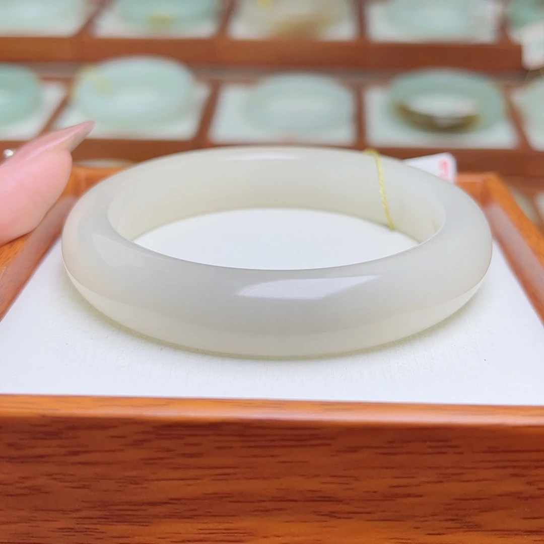 和田玉手镯未镶嵌58.6