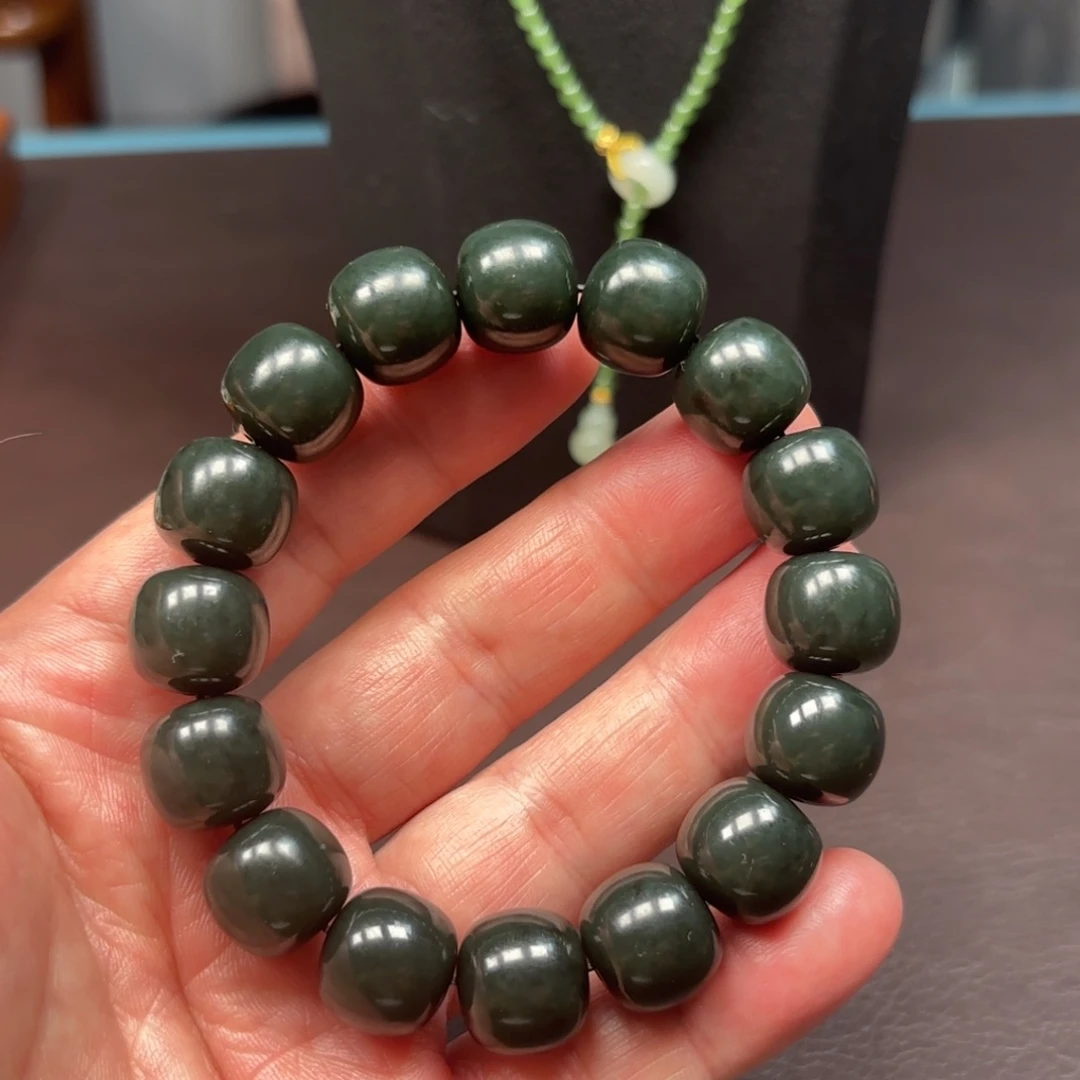 和田玉（青玉）未镶嵌手链
