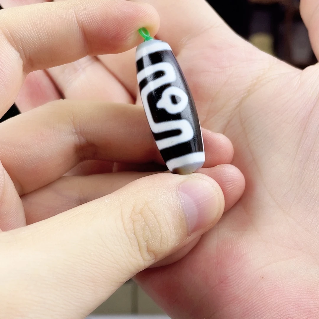 玛瑙/玉髓颈饰合金行运