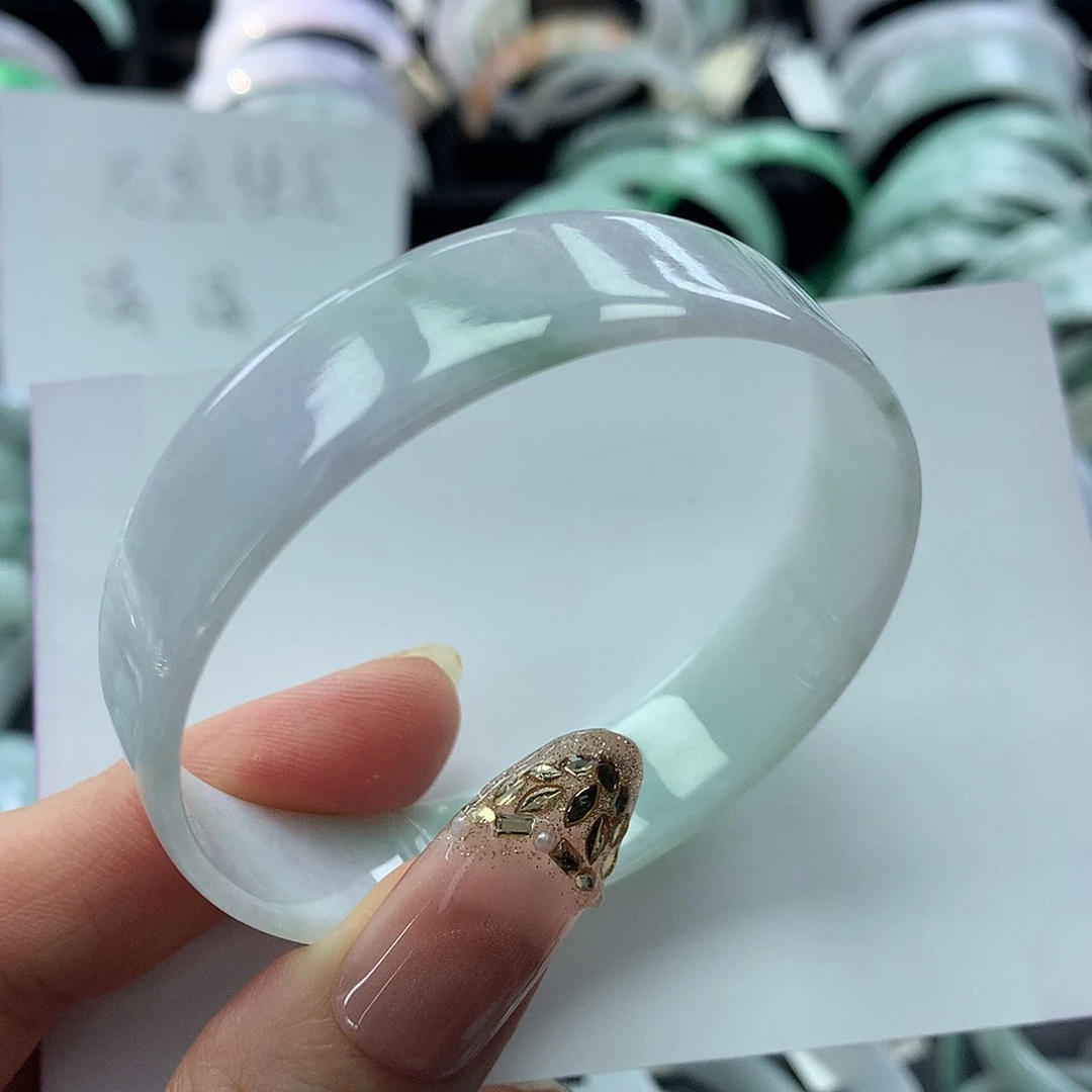 未镶嵌手镯翡翠公主