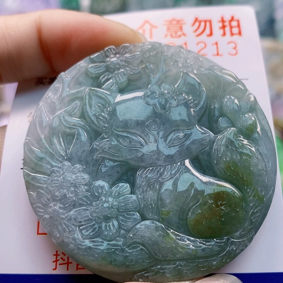 吊坠(不含链)未镶嵌翡翠