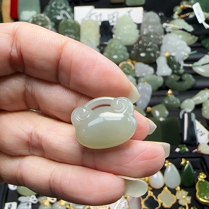 颈饰未镶嵌和田玉づ****Ꮤ