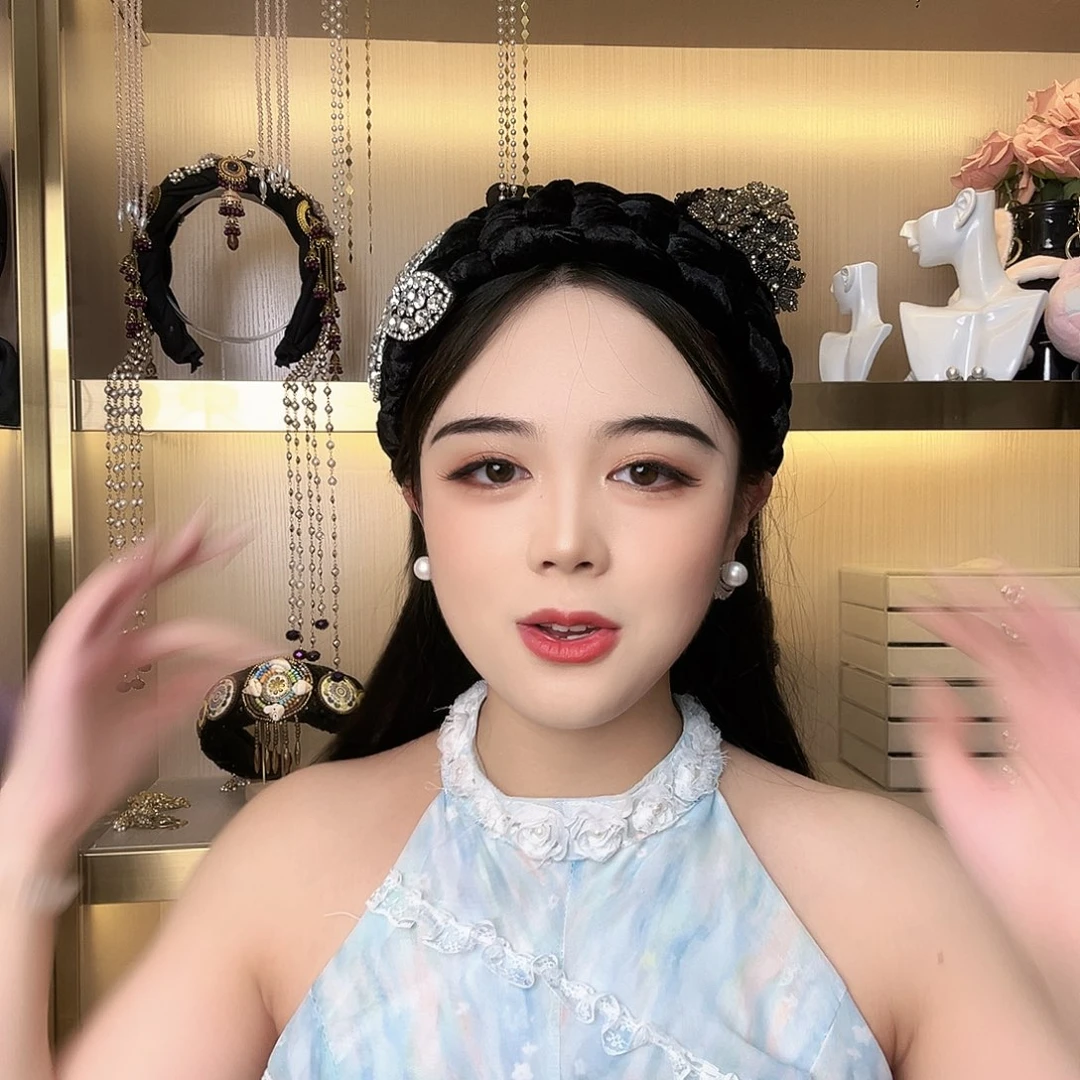 醋酸（人造纤维）铁合金一只蝴蝶