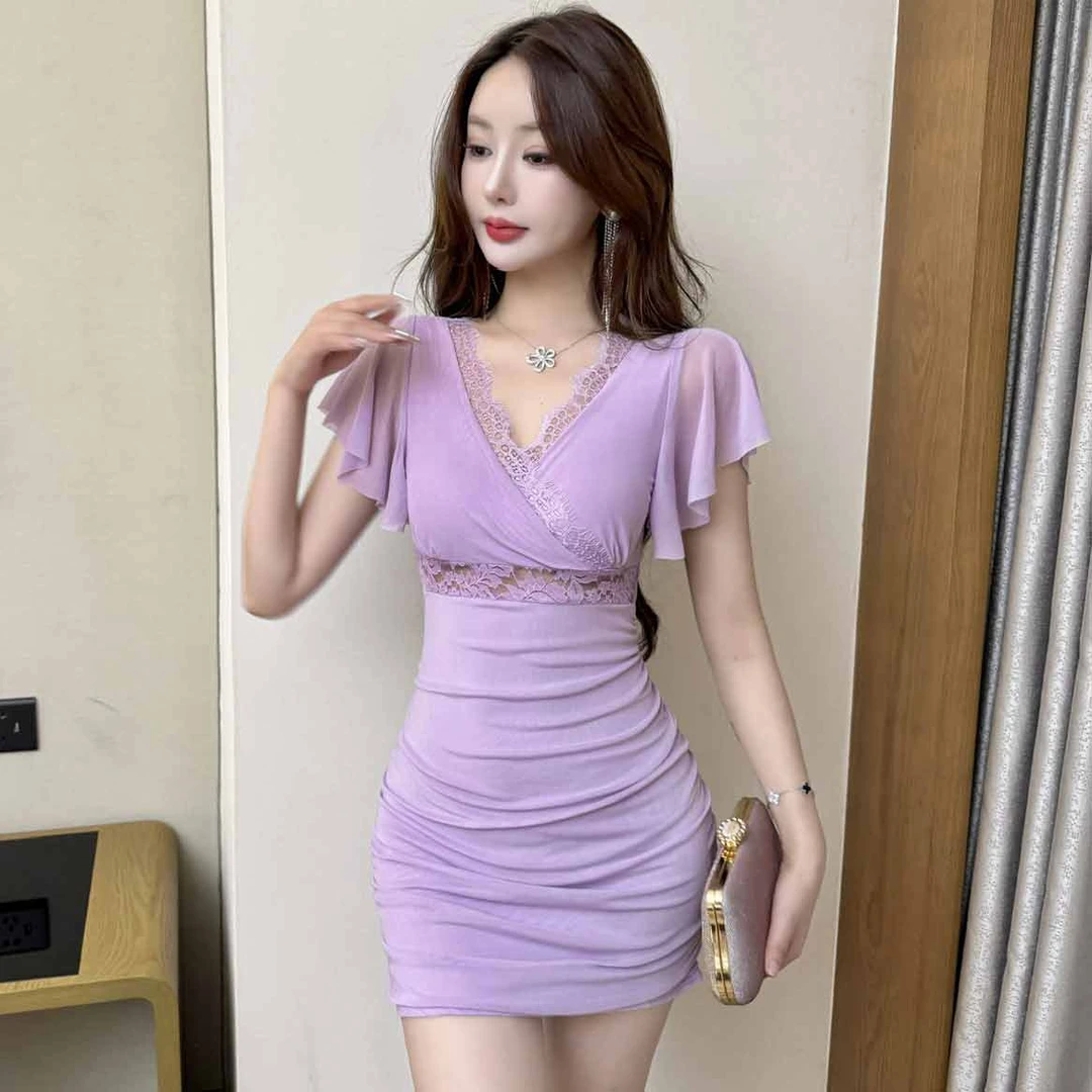 辣妹性感网纱飞飞袖显瘦连衣裙女气质V领收腰蕾丝拼接紧身包臀裙