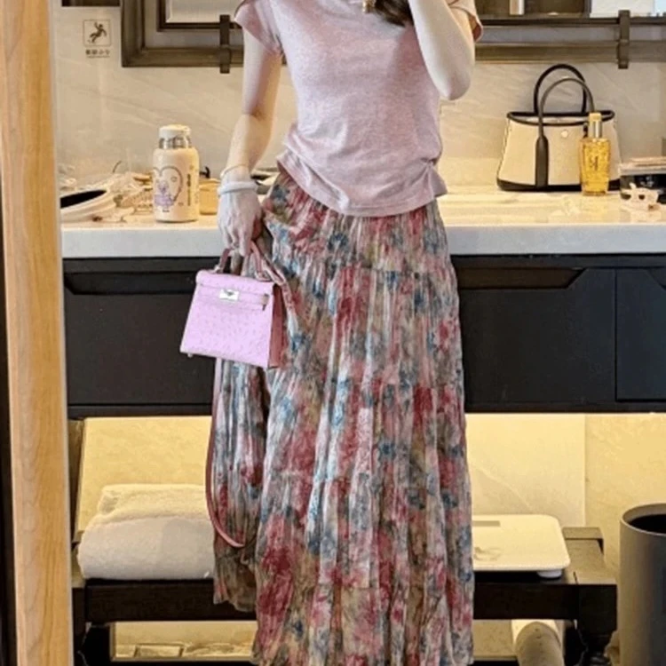 多巴胺高级感温柔风高腰显瘦A字裙梨型身材遮胯碎花半身棕色裤子