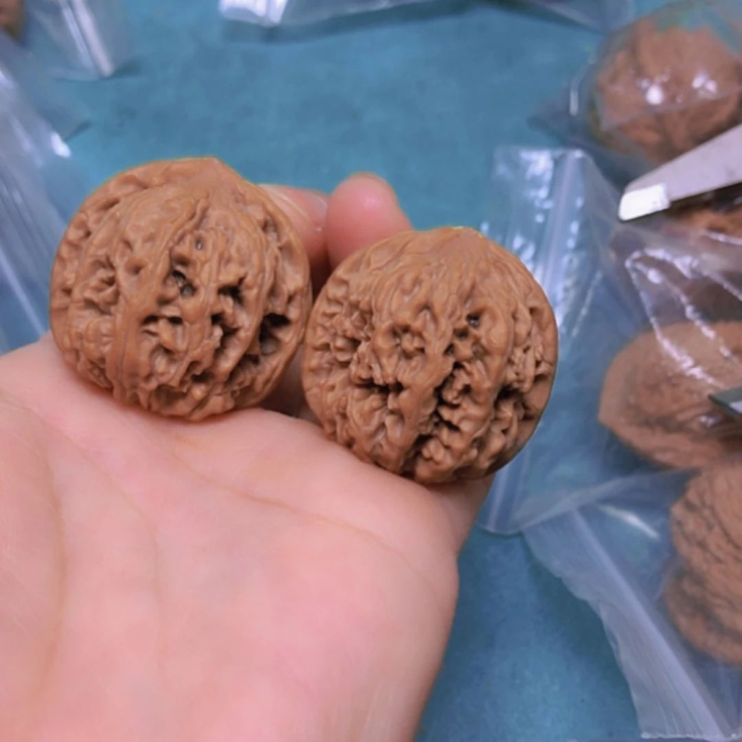 【闪购商品】摆件核桃33翻天印修尖