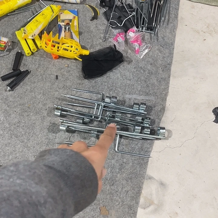 万能地插发3个渔具