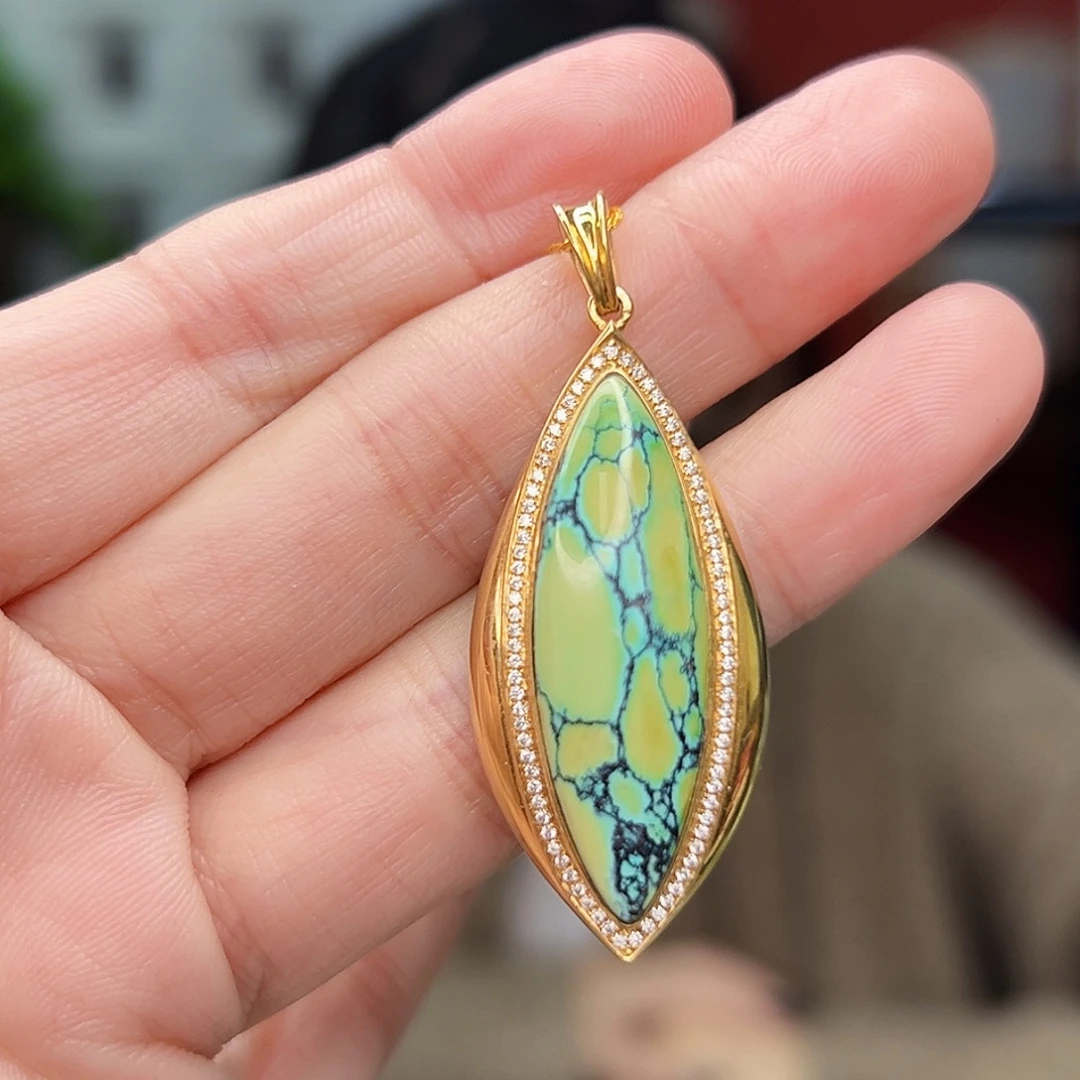 绿松石18K金镶嵌珠宝奇石