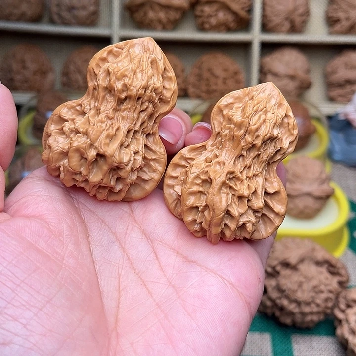 文玩核桃吊坠葫芦