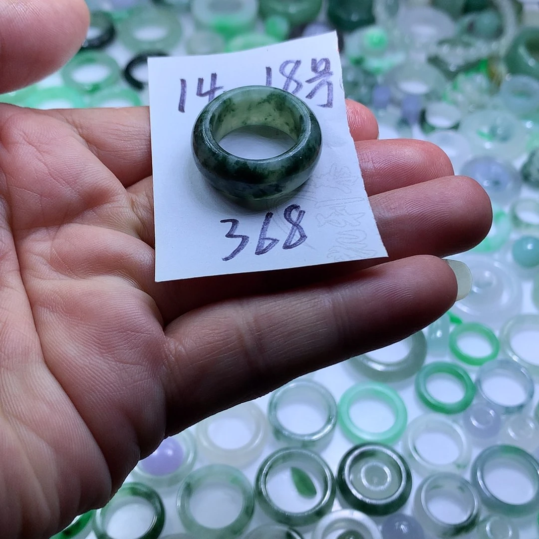 未镶嵌定制翡翠翡翠